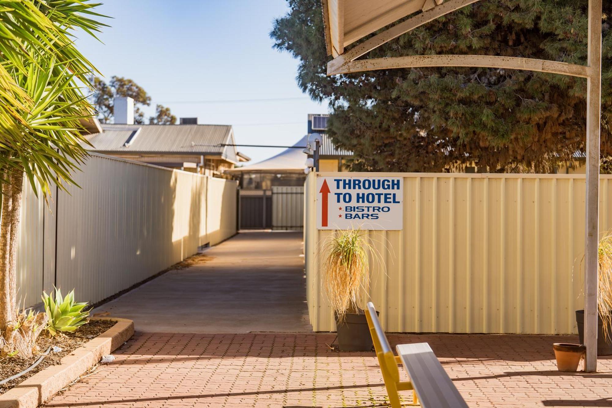 The Sundowner Cabin & Tourist Park Whyalla Exterior foto